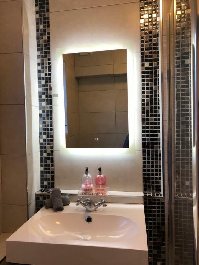 런던 Affordable Lux And Cozy 1 Bed Flat In Chelsea 아파트 외부 사진